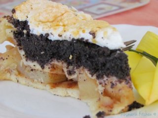 עוגת תפוחים עם פרג