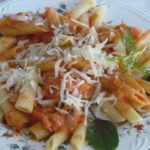 פסטה ברוטב עגבניות עם שמנת - פסטה רוזה